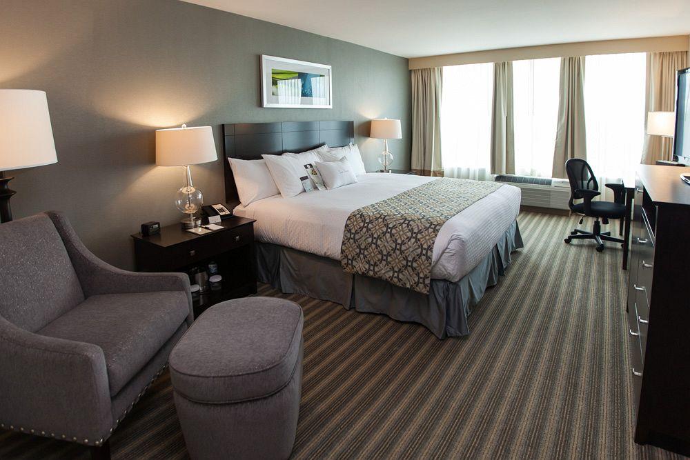 Doubletree By Hilton Newark Hotel Bagian luar foto