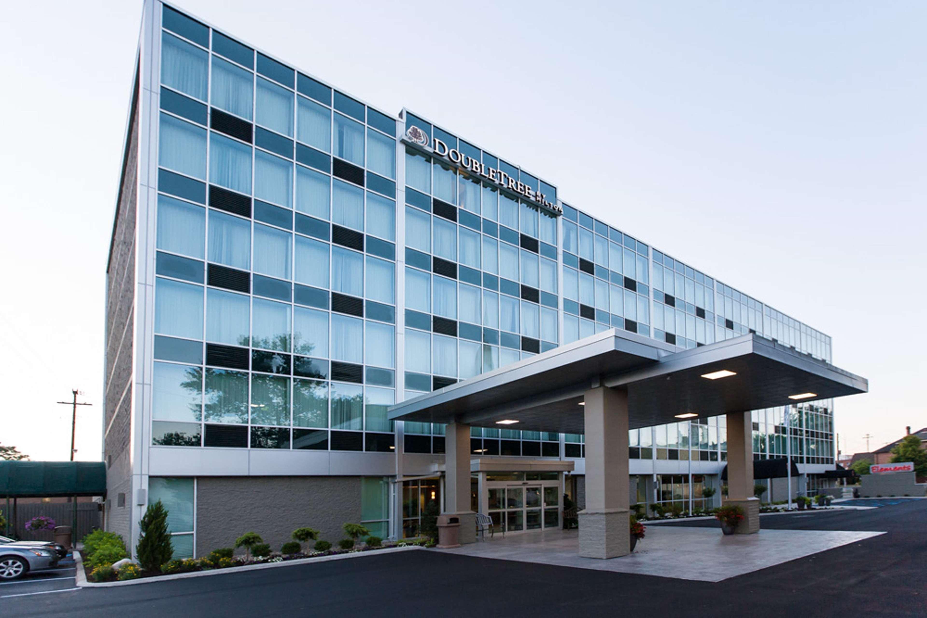 Doubletree By Hilton Newark Hotel Bagian luar foto